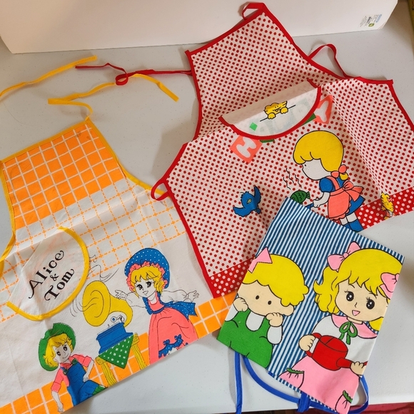 Vintage Apron Lot Of 3 Kitschy Kids 1960s 1970s Vinyl Backing Kitchen Baking - Picture 1 of 7